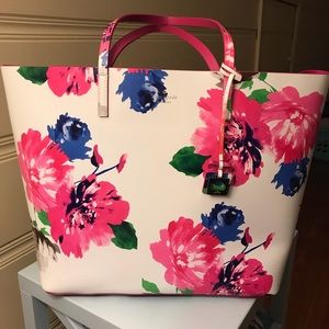 🎉 Floral Len tote